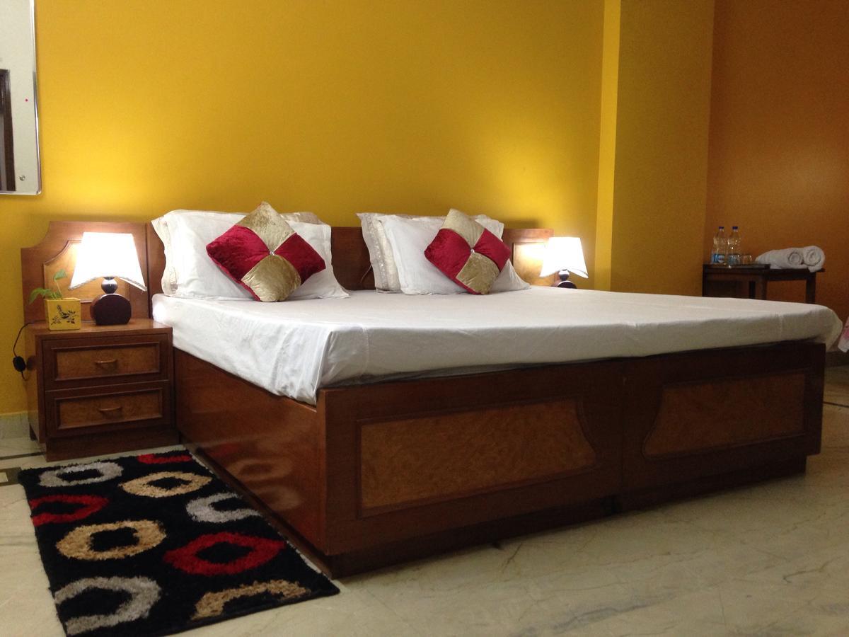 Parkash Bed And Breakfast New Delhi Bagian luar foto